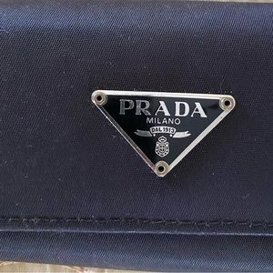 PRADA KEY HOLDER BLACK